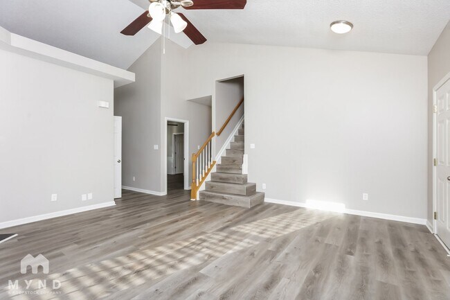 Foto del edificio - 8104 Stone Bridge Ct