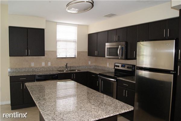 Foto del edificio - 3 br, 2.5 bath Townhome - 3500 Red Rd