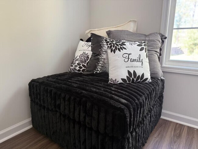 Foto del edificio - 2794 Prince Charles Ct