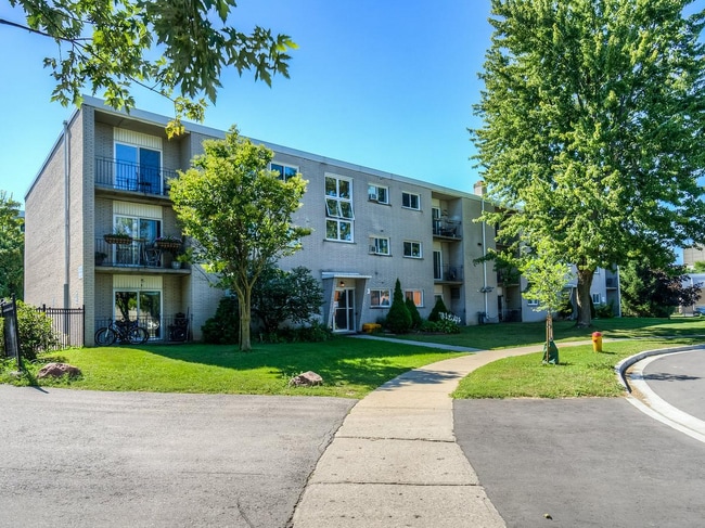 Building Photo - Leacrest Apartments