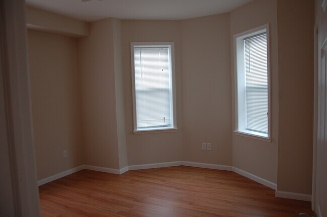Foto del edificio - 701 S 51st St