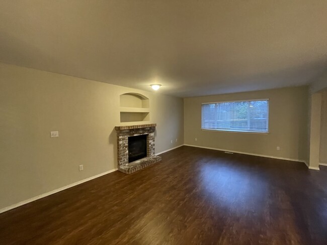Building Photo - 11326 SE 193rd Pl