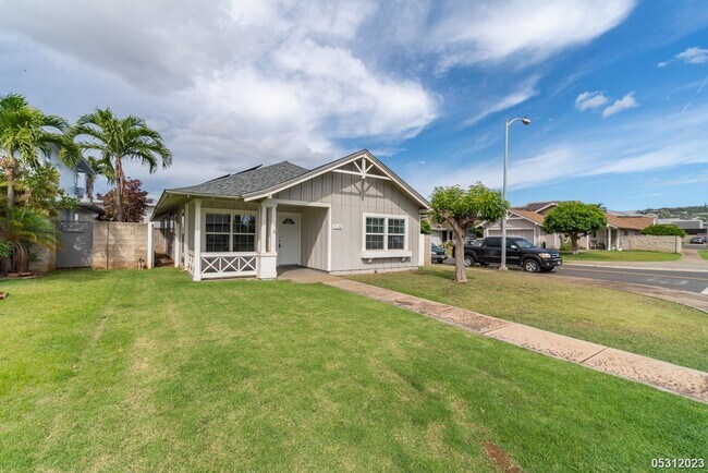 Foto del edificio - $4,200 | 3br/2ba Single Family Home in Kum...