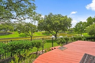 Building Photo - 9420 Blue Jay Way