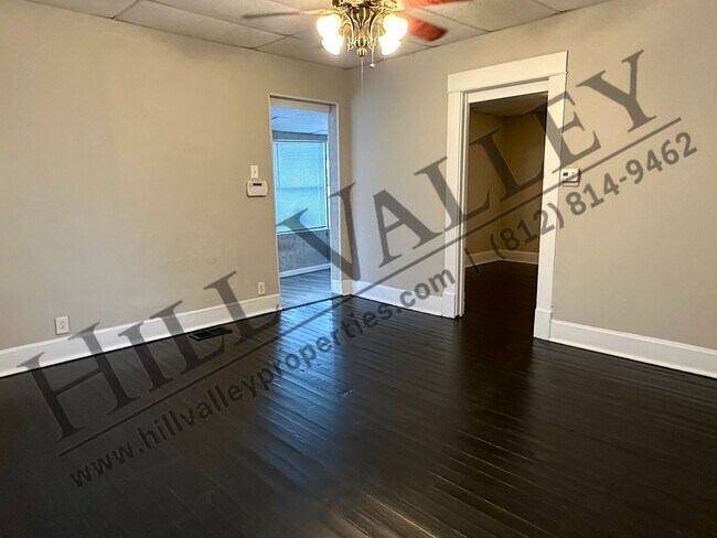 Foto del edificio - Three Bedroom Home in West Terre Haute