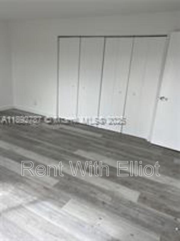 Foto del edificio - 500 NE 2nd St