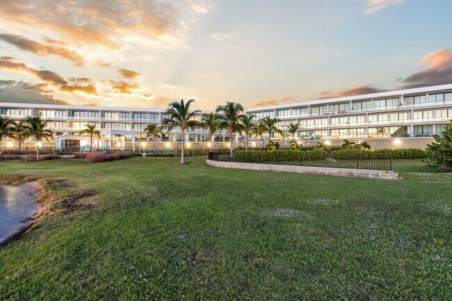 Foto del edificio - 205 Strand Dr