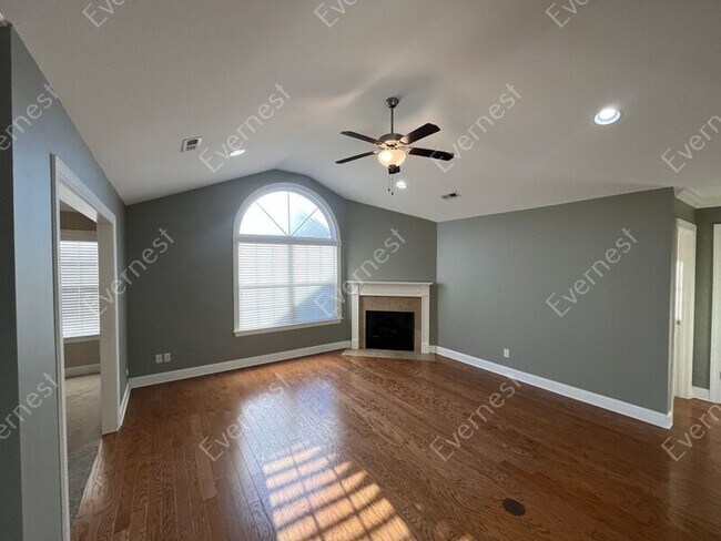 Building Photo - 873 Carlisle Ln