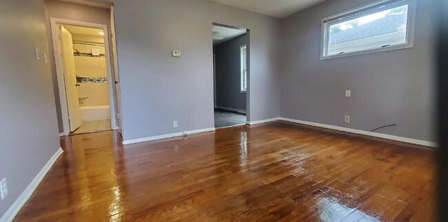 Foto del edificio - Charming 2-Bed Flint Home with In-Unit Laundry & Pet-Friendly Perks for $1300/mo!