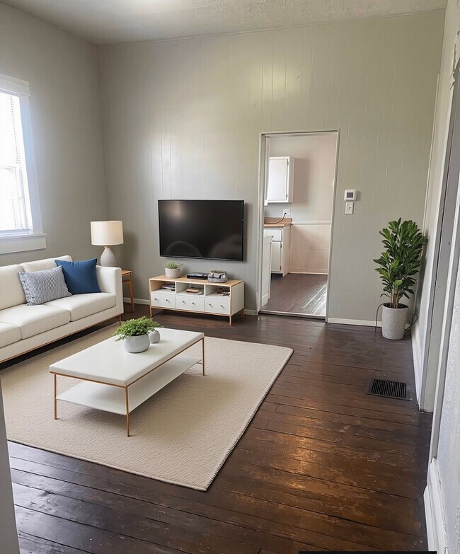Foto del edificio - “A Charming Place to Call Home – Spacious 4 Bedroom - 2 Bath”