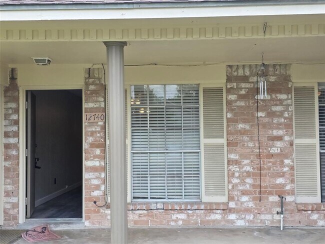 Foto del edificio - 12740 Shannon Hills Dr