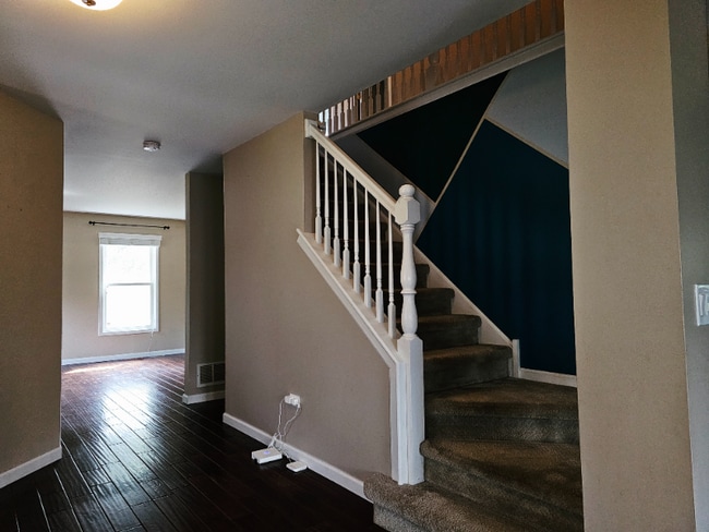 Building Photo - 227 Beaver Creek Dr