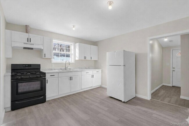 Foto del edificio - 149 Lewis Ln