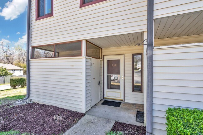 Foto del edificio - Taylors - 2Bd/2.5Ba, 1200SF