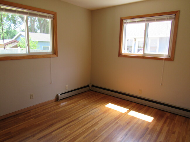 Bedroom - 526 Hansina Ave