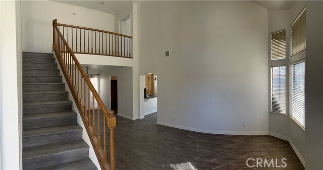 Building Photo - 7487 Villa Crest Pl
