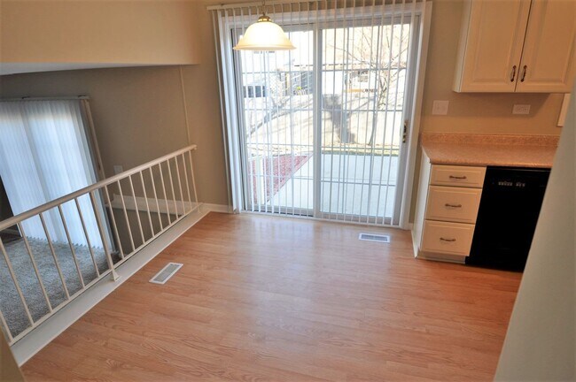 Building Photo - 1036 Walden Ct