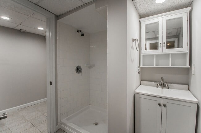 Foto del edificio - 2242 Zumbehl Rd