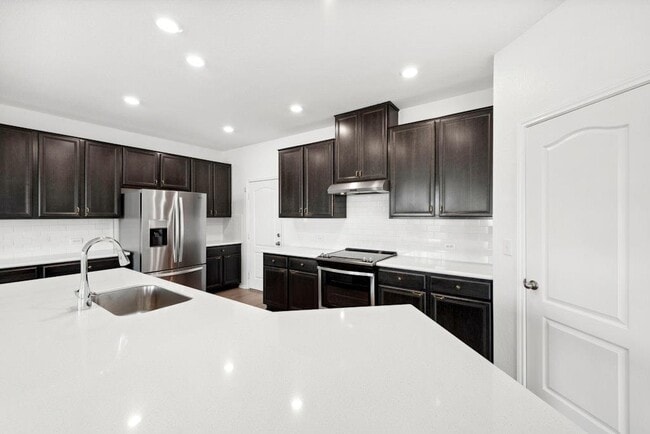 Building Photo - 7604 Peccary Dr