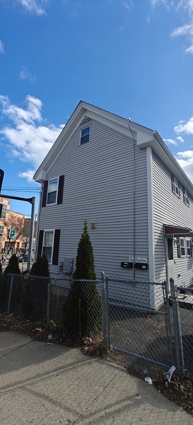 Building Photo - 1 Stockton St