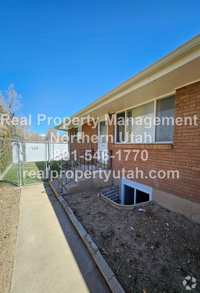 Building Photo - 720 Belnap Cir