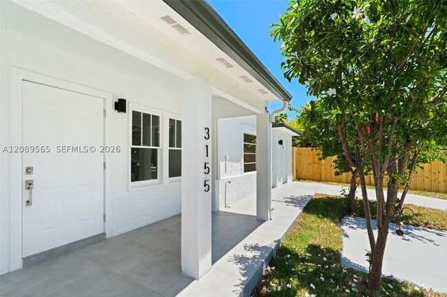 Building Photo - 3155 SW 27th St
