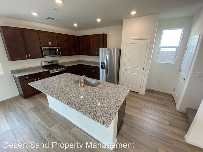 Building Photo - 4 br, 3 bath House - 9330 Sully Ave