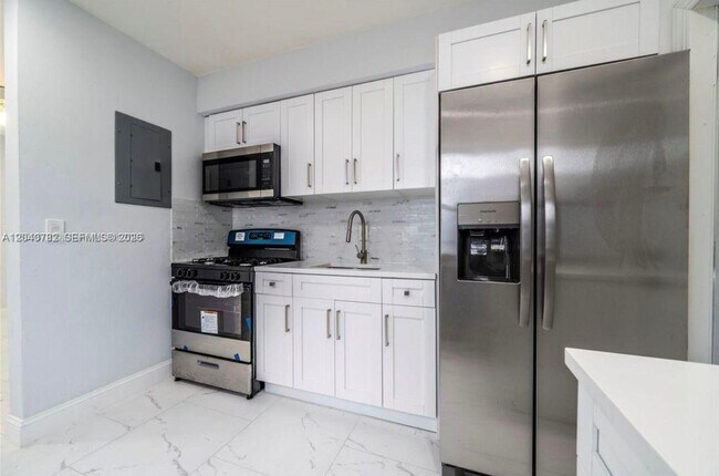 Foto del edificio - 425 NW 14th Way