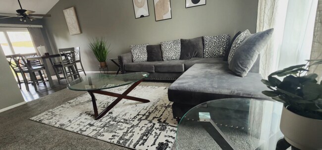 Foto del edificio - 7818 Howell St