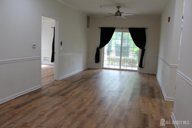 Foto del edificio - 611 Doral Ct