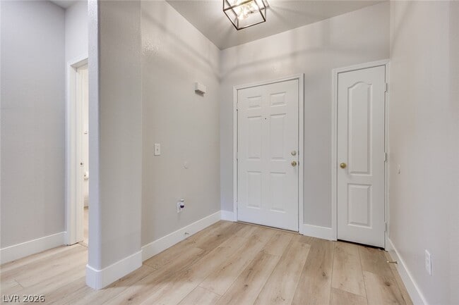 Building Photo - 1008 Domnus Ln