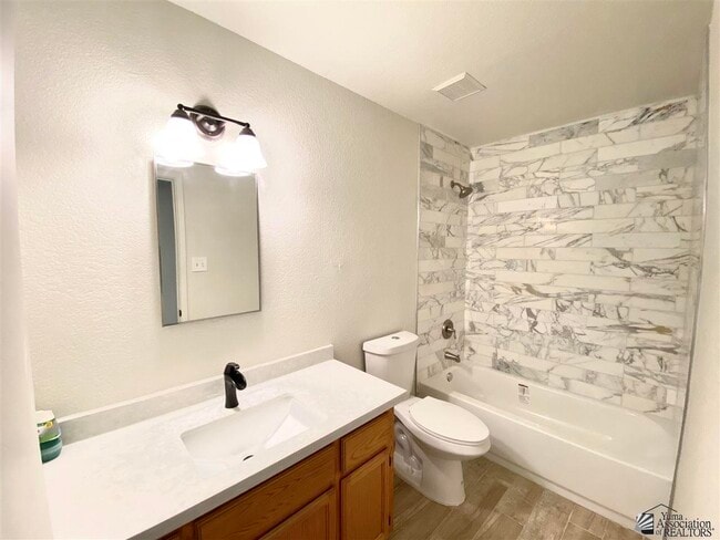 Building Photo - 11384 E 25th Pl