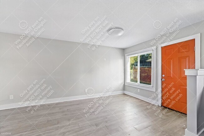 Foto del edificio - 2 br, 1 bath Townhome - 2404 Julia Ave 1 1