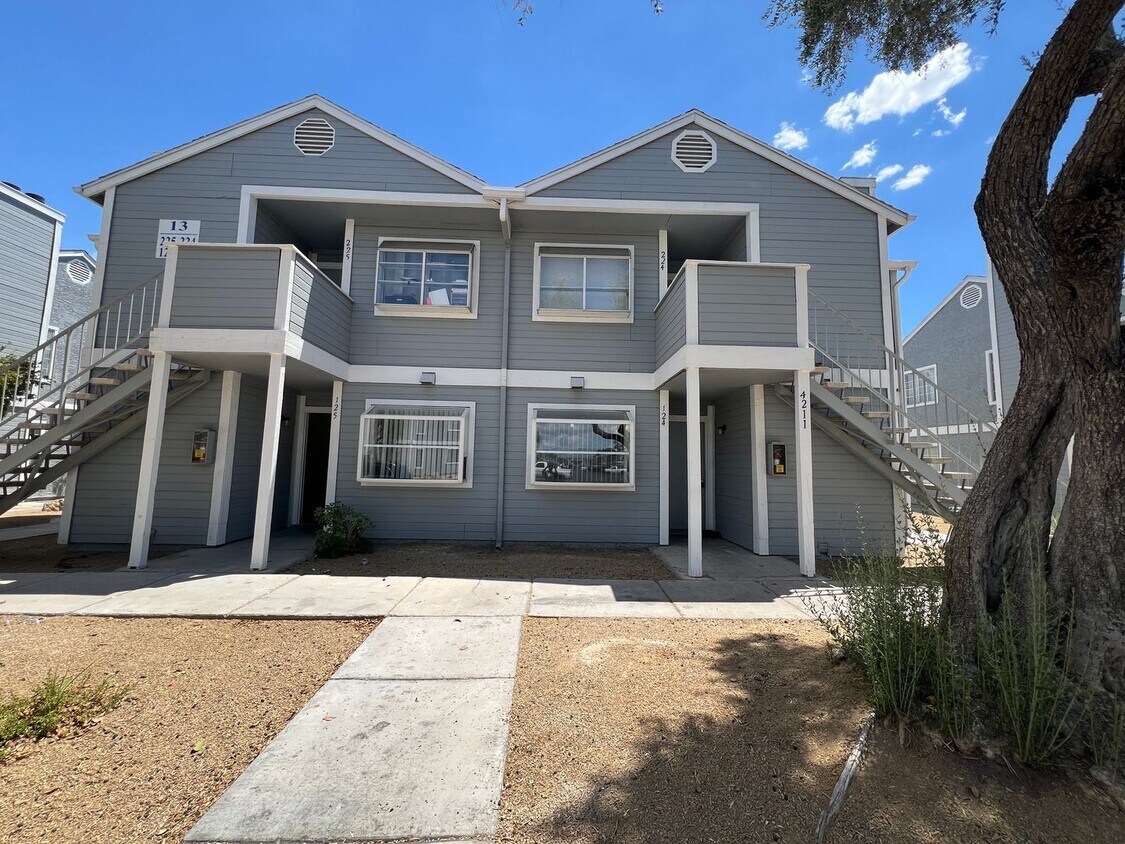 Primary Photo - Best kept Fourplex- Mature Landscaping