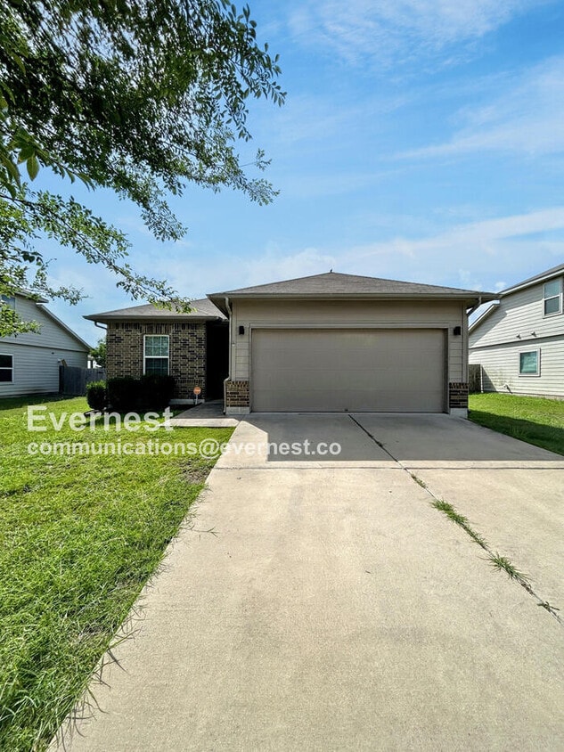 Primary Photo - 396 Waterloo Dr