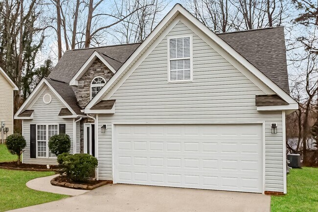 Building Photo - 7913 Rolling Stone Ave