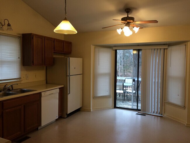 Building Photo - 12924 Copperas Ln