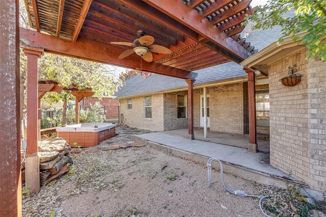 Foto del edificio - 5901 River Bend Dr