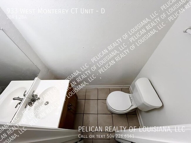 Foto del edificio - 933 Monterey Ct S