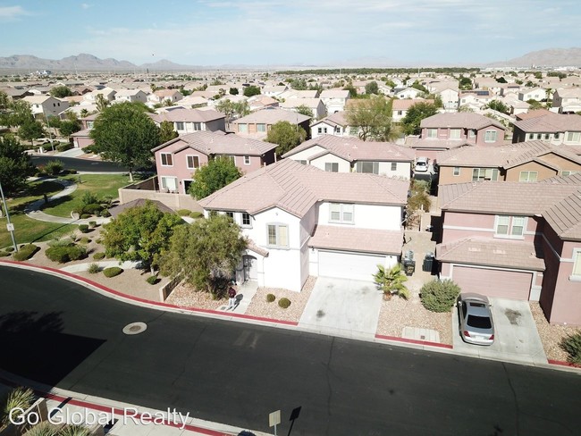 Building Photo - 5316 N Carlsbad Heights St