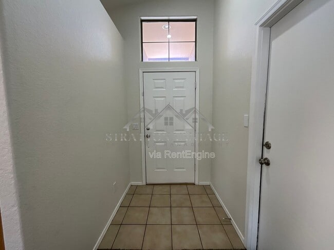 Foto del edificio - 3521 E Juanita Ave