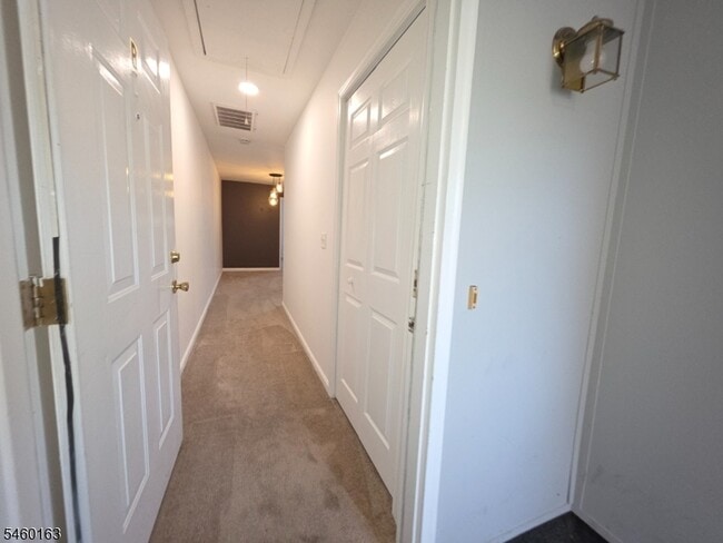 Building Photo - 272 US-206
