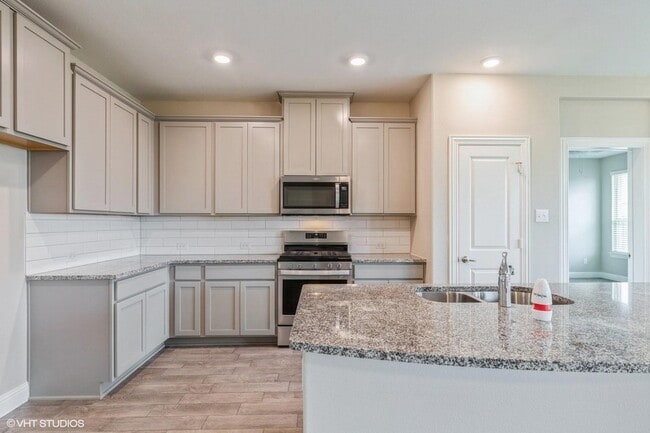 Foto del edificio - 10709 Klondike Ln