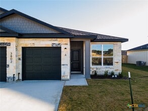 Building Photo - 3802 Pecan Hickory Trl