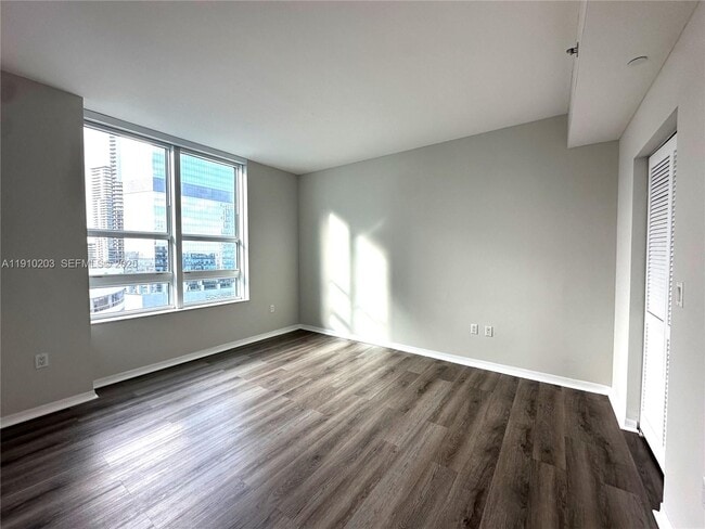 Building Photo - 951 Brickell Ave