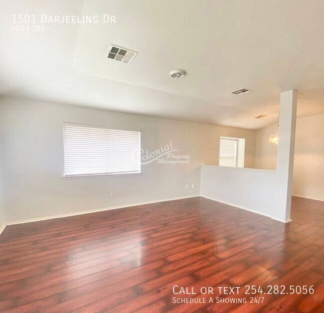 Building Photo - 1501 Darjeeling Dr