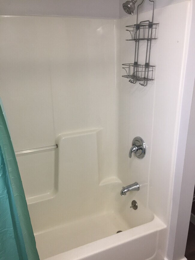 2025 Meighen Ave, Moundsville, WV 26041 House for Rent in Moundsville