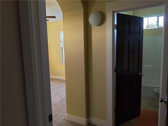 Foto del edificio - 2705 Reynolds Ct
