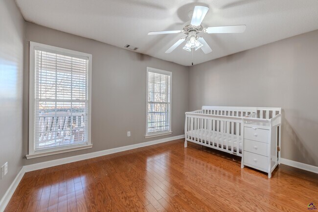 Foto del edificio - 611 Bay Laurel Cir