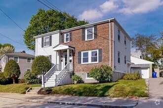Building Photo - 14 Grew Hill Rd